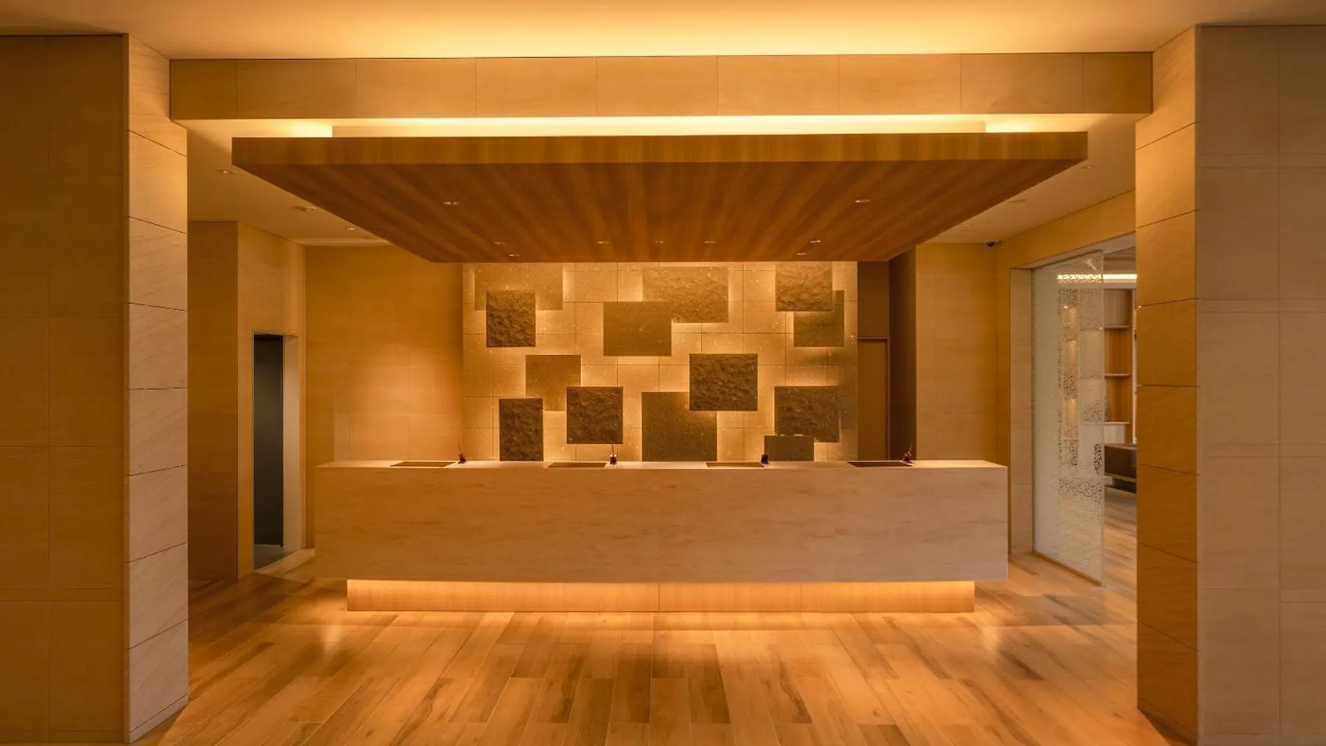Hotel Emion 札幌 4*,